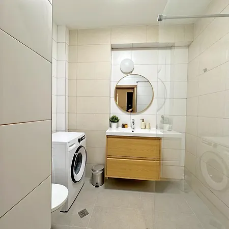 Spacious Bright Cozy 2bdr Fast Wi-fi Next To Park דירה *