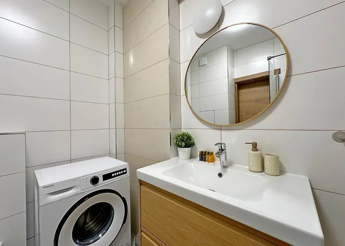 Spacious Bright Cozy 2bdr Fast Wi-fi Next To Park דירה סופיה