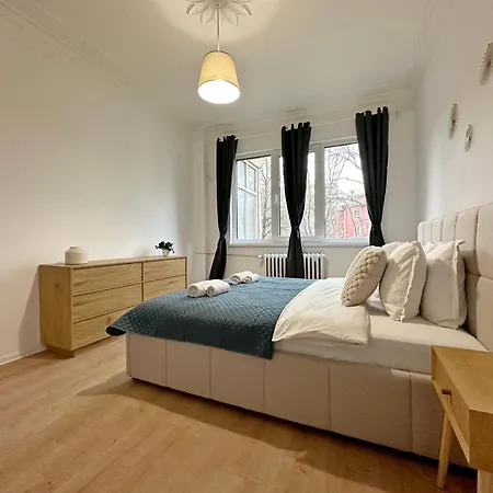 Spacious Bright Cozy 2bdr Fast Wi-fi Next To Park Sofia