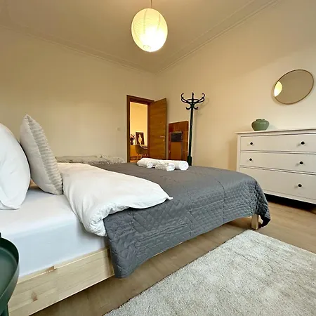 Spacious Bright Cozy 2bdr Fast Wi-fi Next To Park Sofie