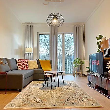 Апартамент Spacious Bright Cozy 2bdr Fast Wi-fi Next To Park *