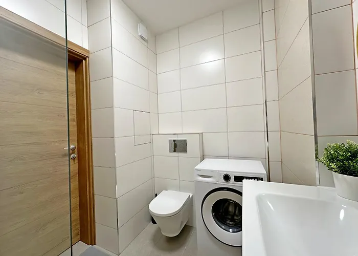 Spacious Bright Cozy 2bdr Fast Wi-fi Next To Park