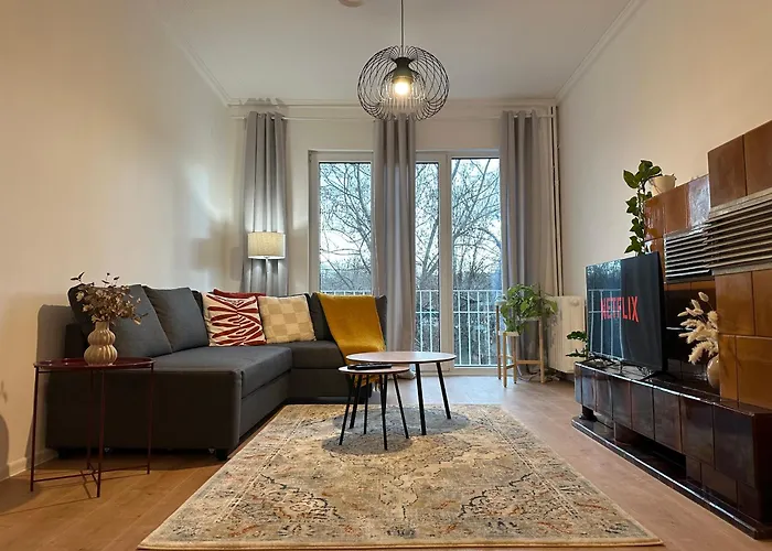 Apartment Spacious Bright Cozy 2bdr Fast Wi-fi Next To Park