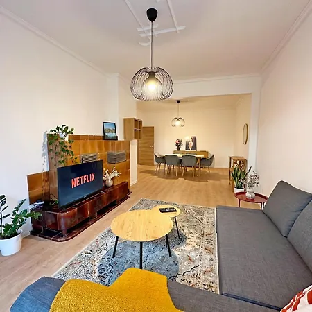 Spacious Bright Cozy 2bdr Fast Wi-fi Next To Park *