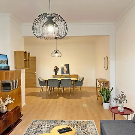 Apartament Spacious Bright Cozy 2bdr Fast Wi-fi Next To Park *