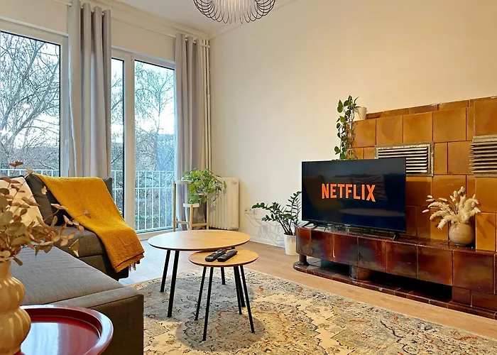 Spacious Bright Cozy 2bdr Fast Wi-fi Next To Park