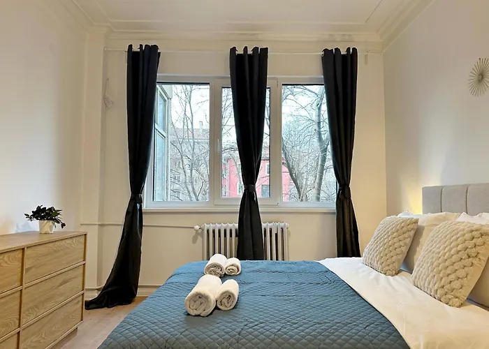 Spacious Bright Cozy 2bdr Fast Wi-fi Next To Park *