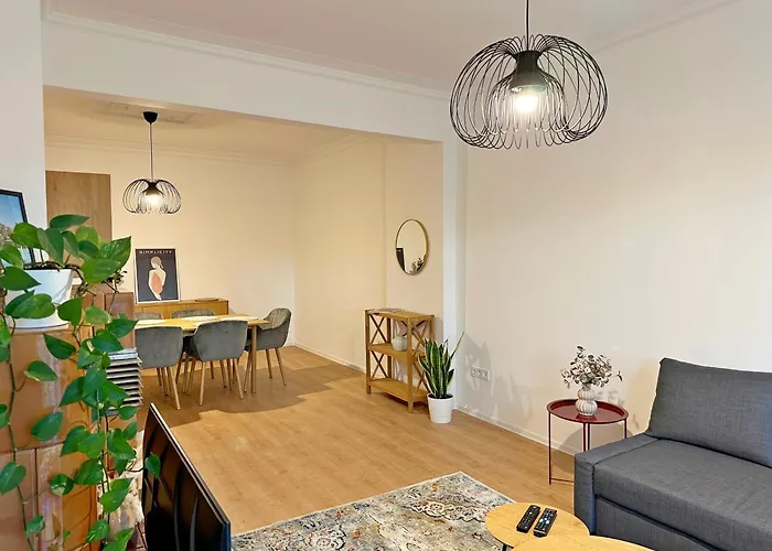 Spacious Bright Cozy 2bdr Fast Wi-fi Next To Park Lejlighed Sofia