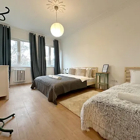 Apartamento Spacious Bright Cozy 2bdr Fast Wi-fi Next To Park Sófia