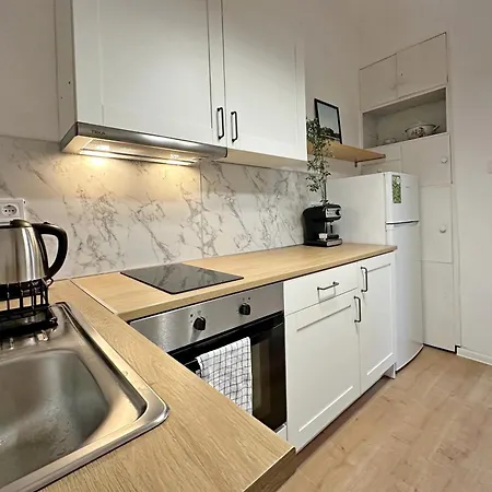 Spacious Bright Cozy 2bdr Fast Wi-fi Next To Park * Sófia
